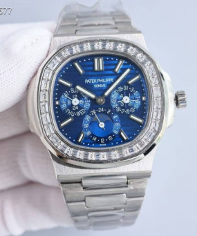 파텍필립 노틸러스 퍼페츄얼 캘린더 바게뜨 다이아 블루 컬러 시계 워치